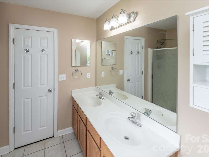 266 Kendra Drive, Concord, NC 28025.  MLS# CAR4401162, YatesRealty ID 40046. 