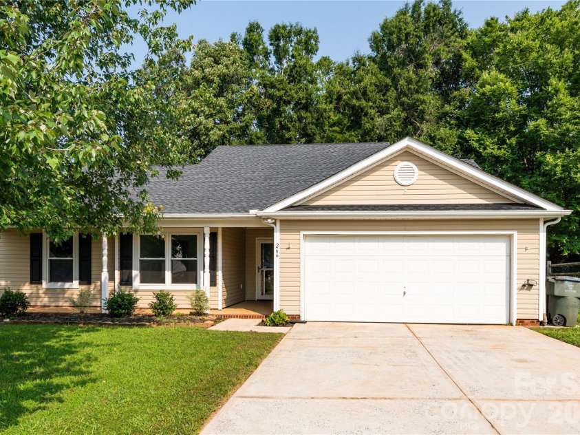 266 Kendra Drive, Concord, NC 28025.  MLS# CAR4401162, YatesRealty ID 40046. Beautifully well-maintained 4 bedroom, 3 full bath home with TWO primary suites