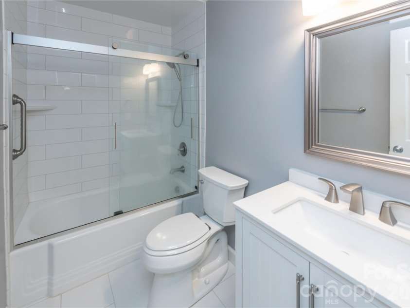 266 Kendra Drive, Concord, NC 28025.  MLS# CAR4401162, YatesRealty ID 40046. Updated hall bath