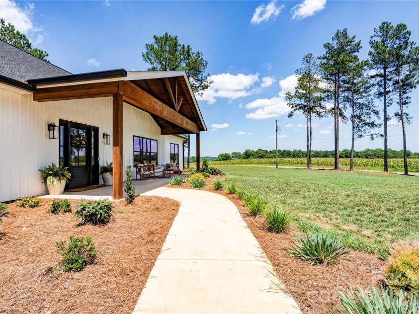 1405 Derby Drive, Shelby, NC 28150.  MLS# CAR4402814, YatesRealty ID 40047. 