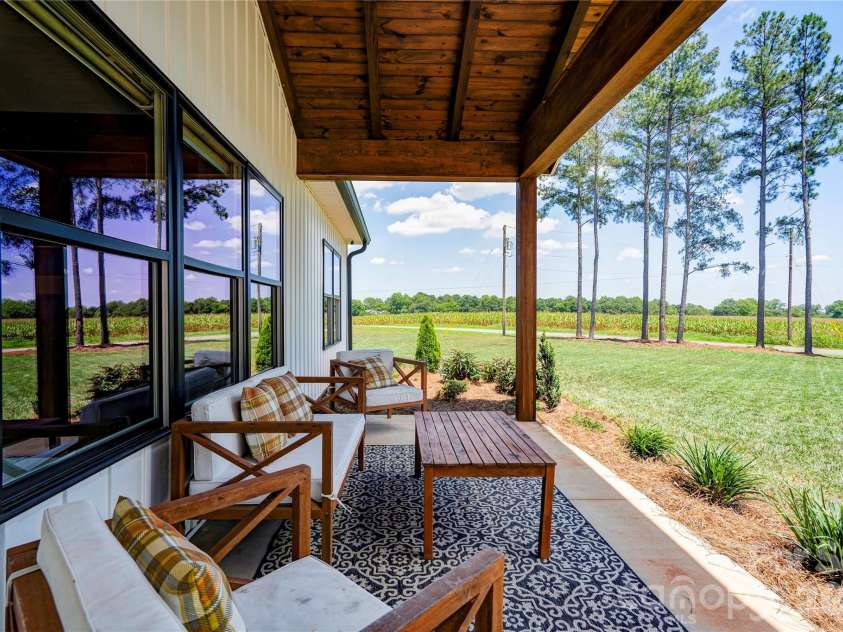 1405 Derby Drive, Shelby, NC 28150.  MLS# CAR4402814, YatesRealty ID 40047. 