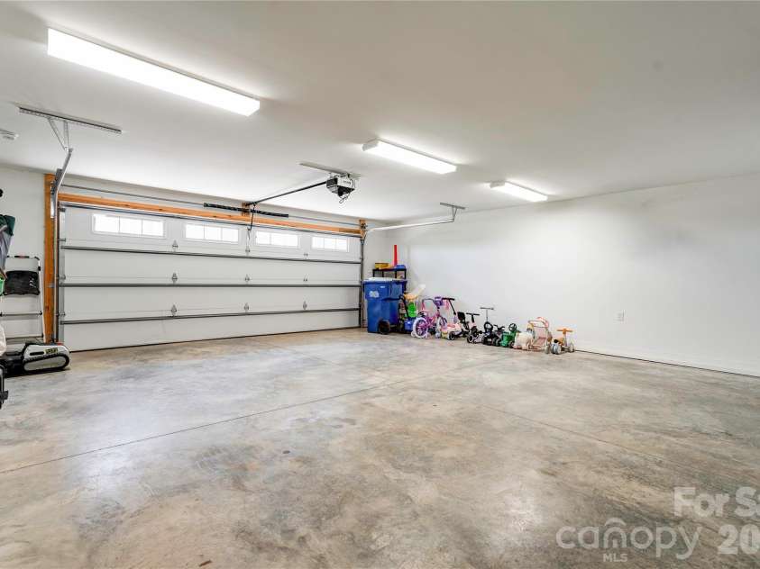 1405 Derby Drive, Shelby, NC 28150.  MLS# CAR4402814, YatesRealty ID 40047. 