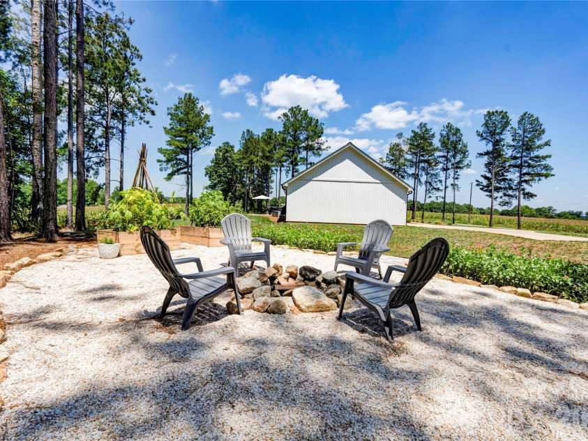 1405 Derby Drive, Shelby, NC 28150.  MLS# CAR4402814, YatesRealty ID 40047. 