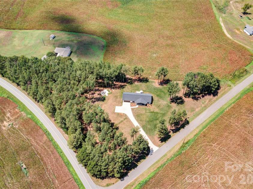 1405 Derby Drive, Shelby, NC 28150.  MLS# CAR4402814, YatesRealty ID 40047. 