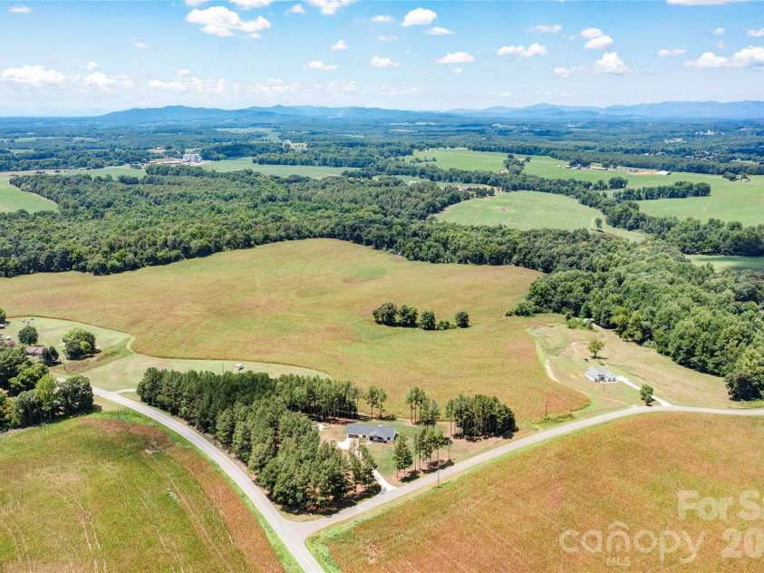 1405 Derby Drive, Shelby, NC 28150.  MLS# CAR4402814, YatesRealty ID 40047. 
