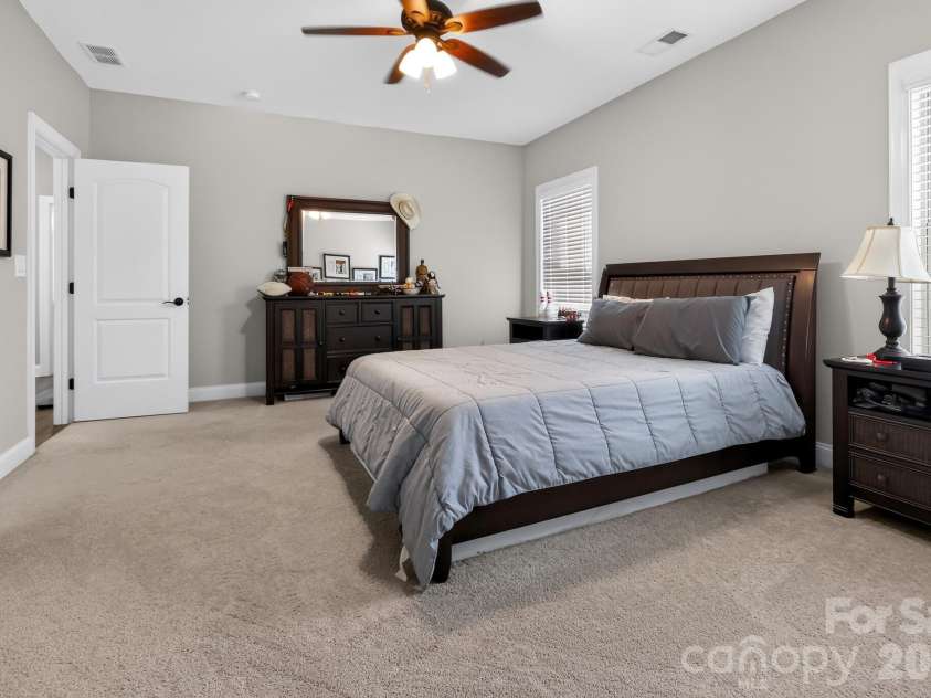 1016 Kara Court, Matthews, NC 28104.  MLS# CAR4406880, YatesRealty ID 40048. 