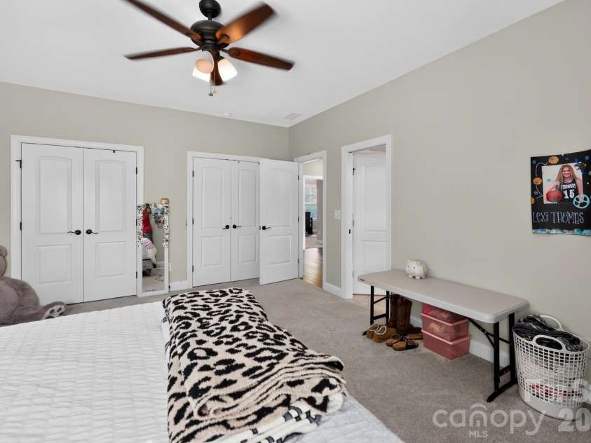 1016 Kara Court, Matthews, NC 28104.  MLS# CAR4406880, YatesRealty ID 40048. 