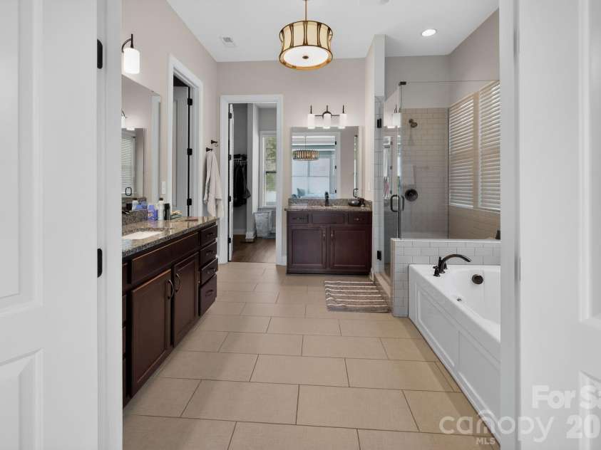 1016 Kara Court, Matthews, NC 28104.  MLS# CAR4406880, YatesRealty ID 40048. 