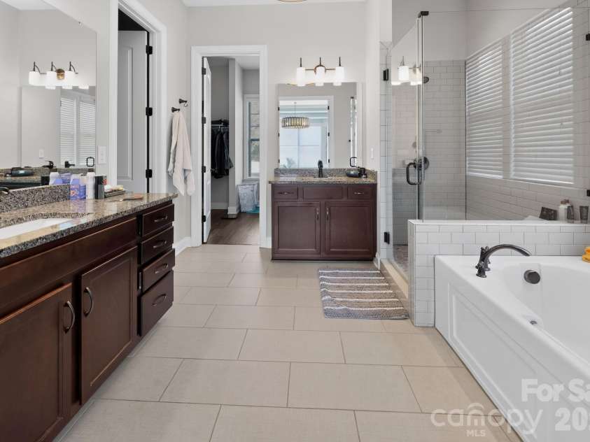 1016 Kara Court, Matthews, NC 28104.  MLS# CAR4406880, YatesRealty ID 40048. 