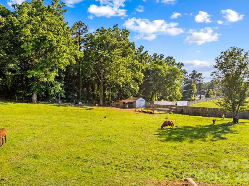 1124 Majolica Road, Salisbury, NC 28147.  MLS# CAR4394256, YatesRealty ID 40049. 