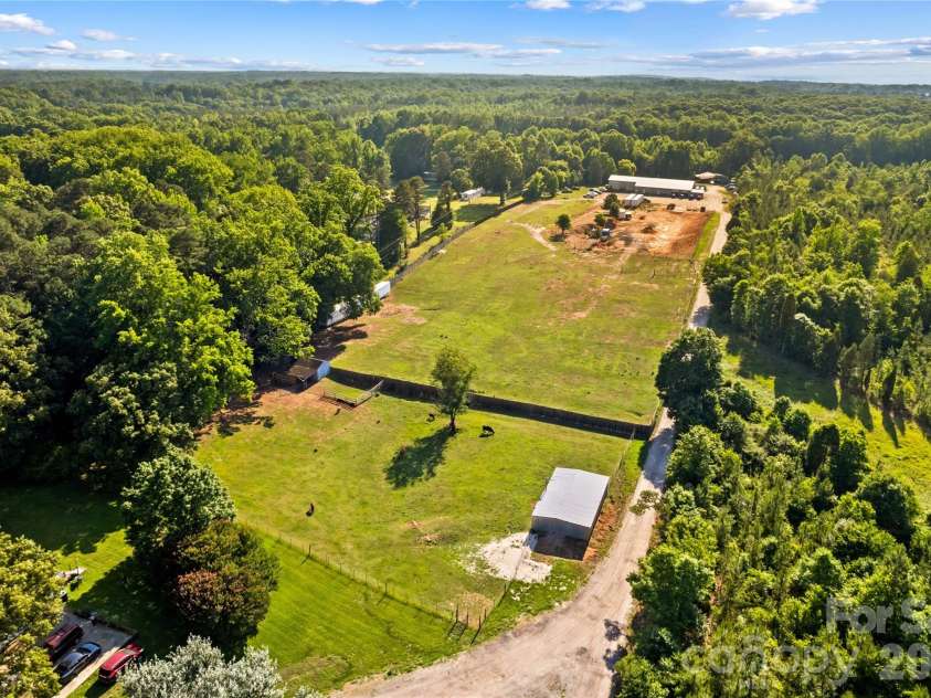 1124 Majolica Road, Salisbury, NC 28147.  MLS# CAR4394256, YatesRealty ID 40049. 