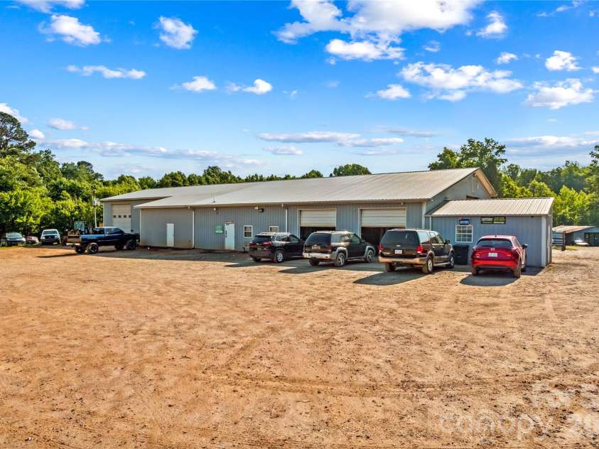 1124 Majolica Road, Salisbury, NC 28147.  MLS# CAR4394256, YatesRealty ID 40049. 
