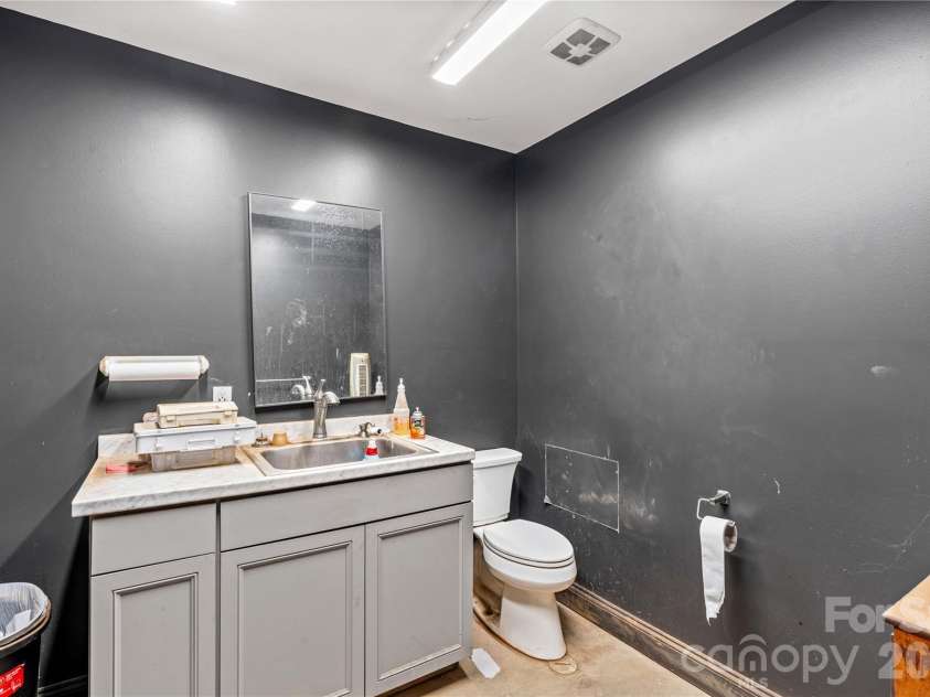 1124 Majolica Road, Salisbury, NC 28147.  MLS# CAR4394256, YatesRealty ID 40049. 