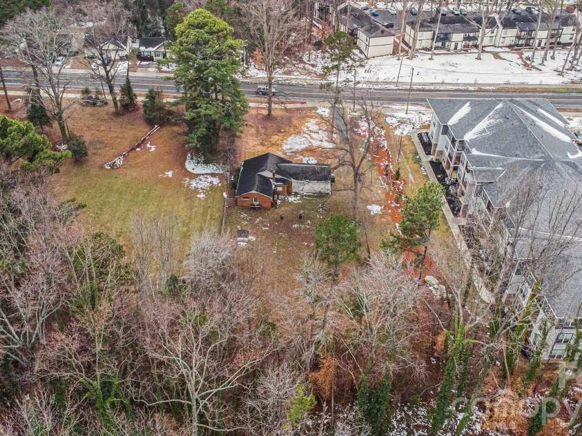 500 Tom Hunter Road, Charlotte, NC 28213.  MLS# CAR4343160, YatesRealty ID 4005. 