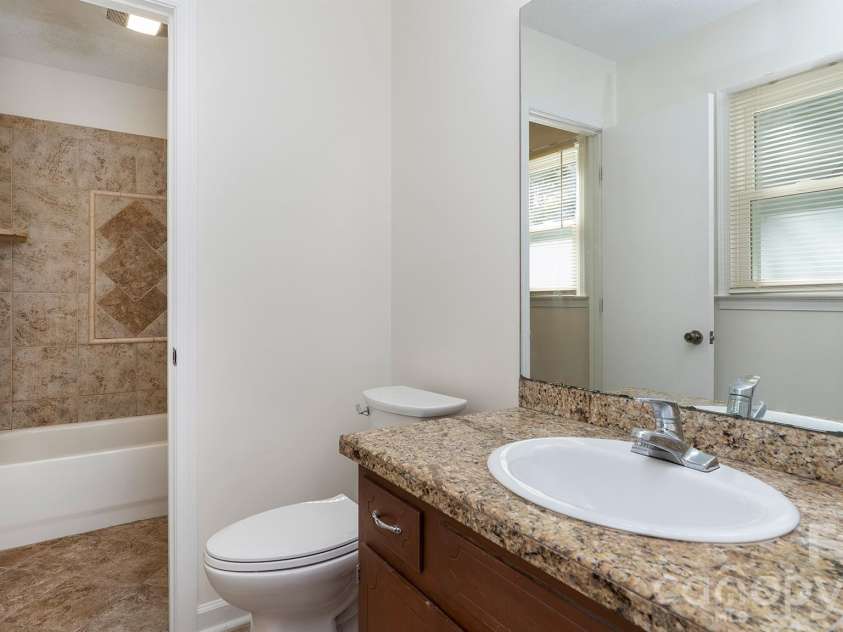 5209 Birchbark Lane, Charlotte, NC 28227.  MLS# CAR4407538, YatesRealty ID 40050. 
