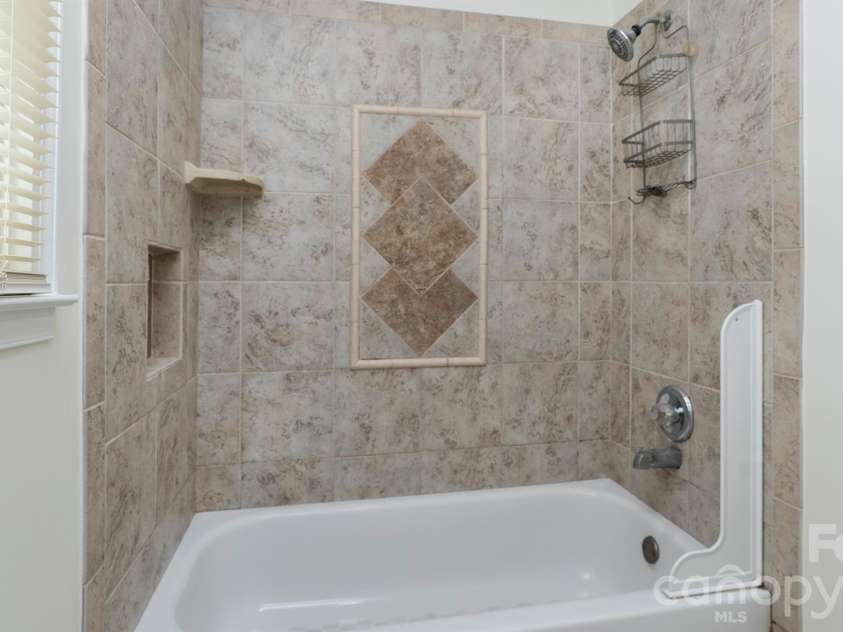 5209 Birchbark Lane, Charlotte, NC 28227.  MLS# CAR4407538, YatesRealty ID 40050. 