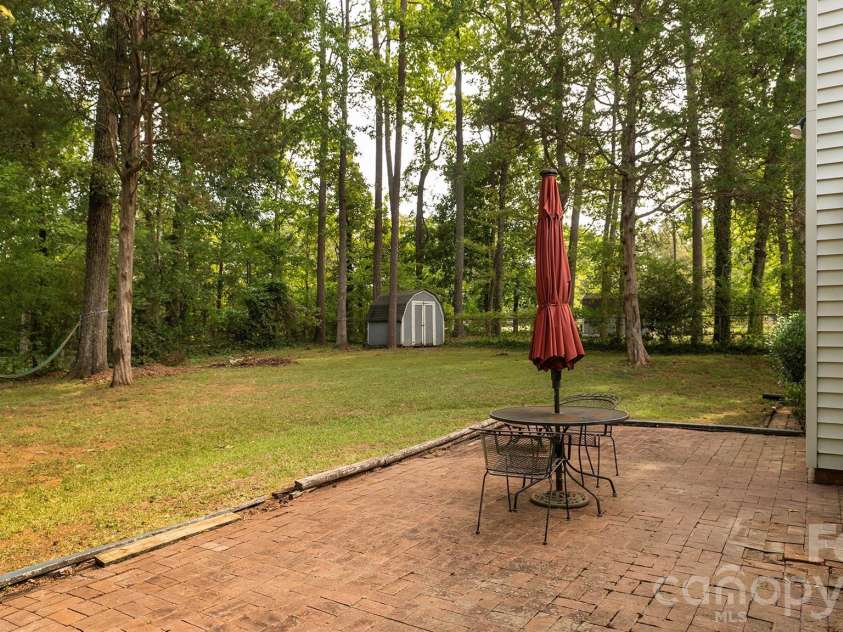 5209 Birchbark Lane, Charlotte, NC 28227.  MLS# CAR4407538, YatesRealty ID 40050. 