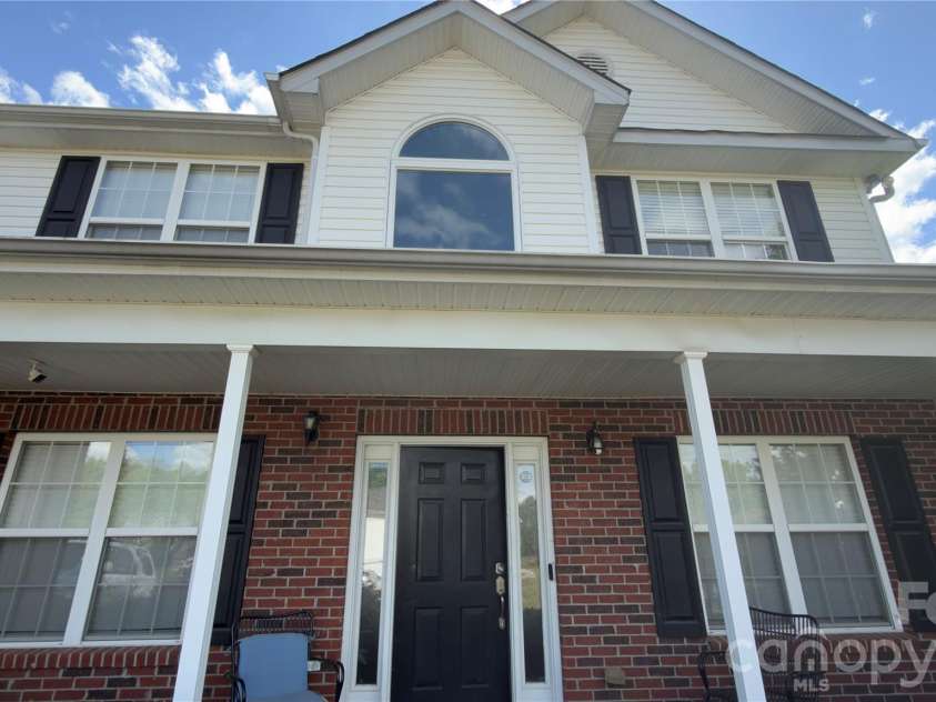 5227 Eagle Creek Drive, Charlotte, NC 28269.  MLS# CAR4398762, YatesRealty ID 40051. 