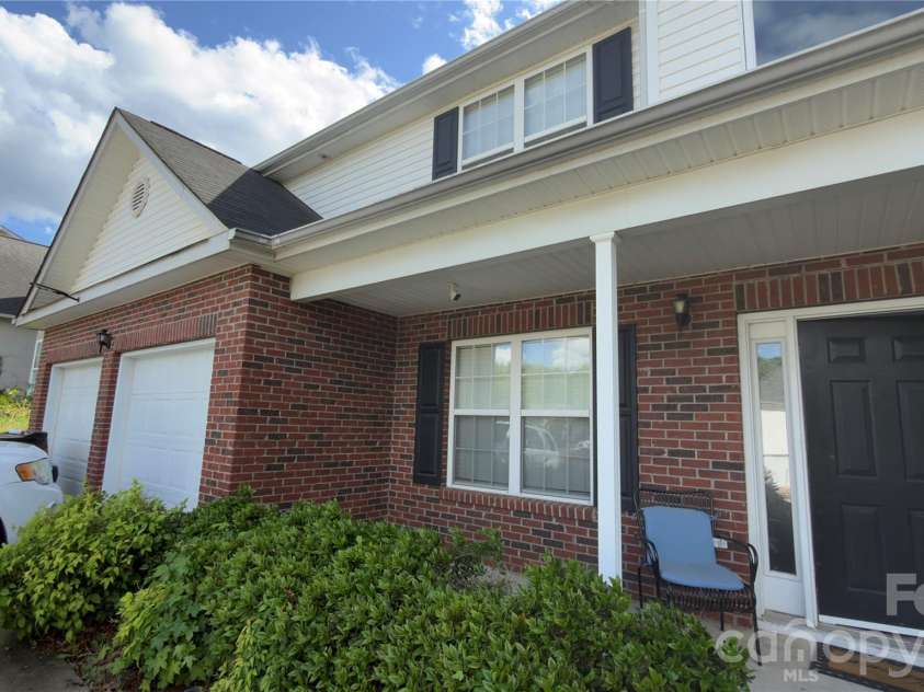 5227 Eagle Creek Drive, Charlotte, NC 28269.  MLS# CAR4398762, YatesRealty ID 40051. 