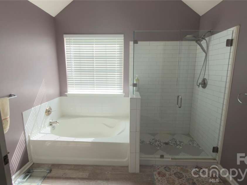 5227 Eagle Creek Drive, Charlotte, NC 28269.  MLS# CAR4398762, YatesRealty ID 40051. 
