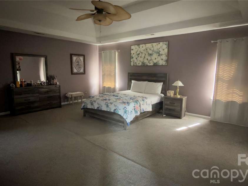 5227 Eagle Creek Drive, Charlotte, NC 28269.  MLS# CAR4398762, YatesRealty ID 40051. 