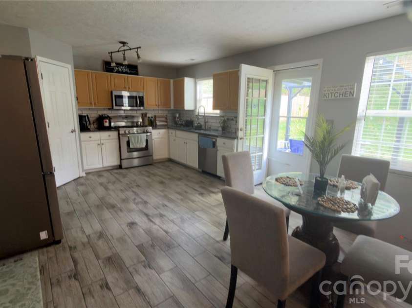 5227 Eagle Creek Drive, Charlotte, NC 28269.  MLS# CAR4398762, YatesRealty ID 40051. 