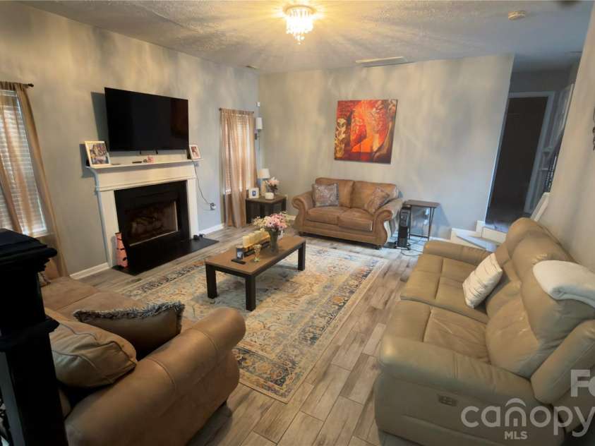 5227 Eagle Creek Drive, Charlotte, NC 28269.  MLS# CAR4398762, YatesRealty ID 40051. 