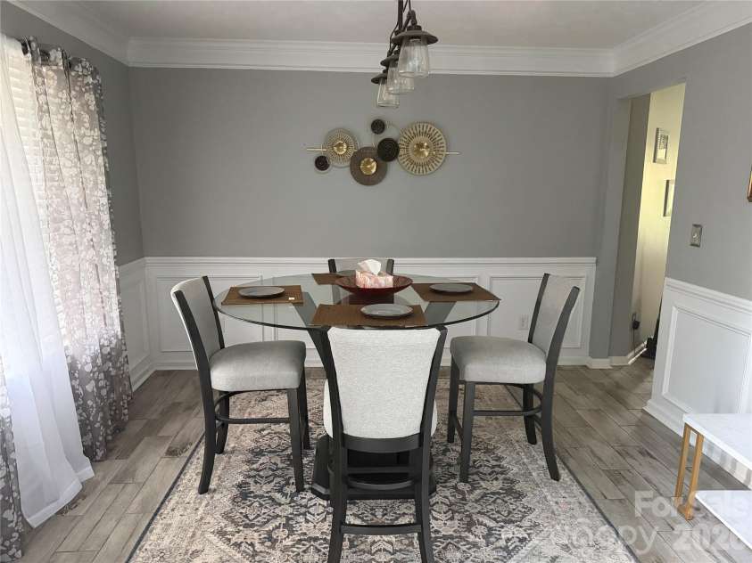 5227 Eagle Creek Drive, Charlotte, NC 28269.  MLS# CAR4398762, YatesRealty ID 40051. 