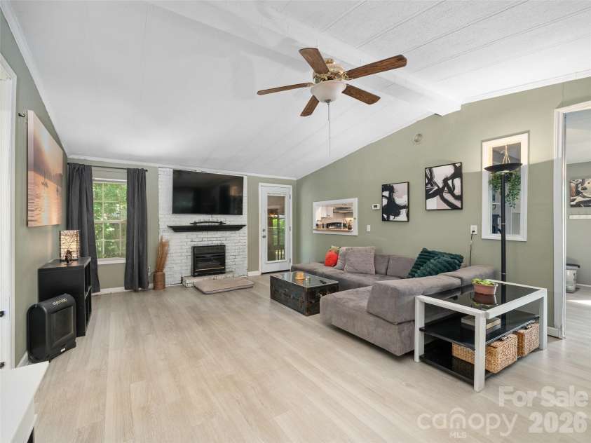 2 Lost Forest Drive, Candler, NC 28715.  MLS# CAR4402355, YatesRealty ID 40053. 