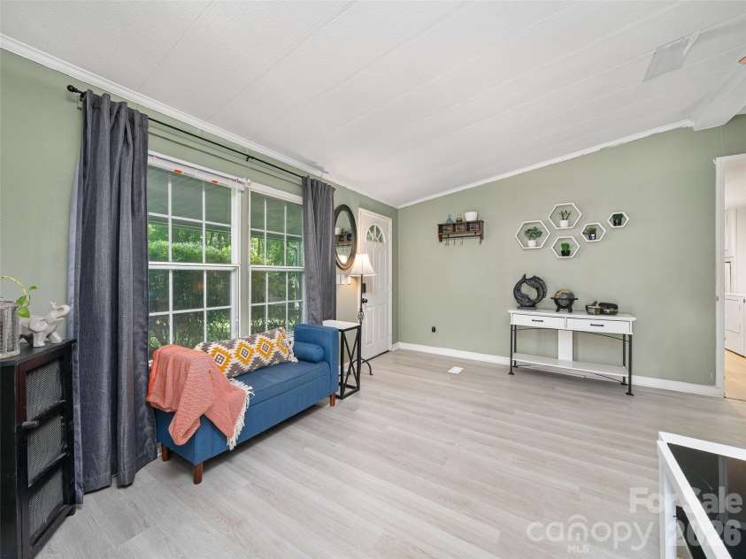 2 Lost Forest Drive, Candler, NC 28715.  MLS# CAR4402355, YatesRealty ID 40053. 