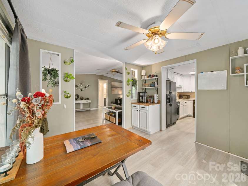 2 Lost Forest Drive, Candler, NC 28715.  MLS# CAR4402355, YatesRealty ID 40053. 