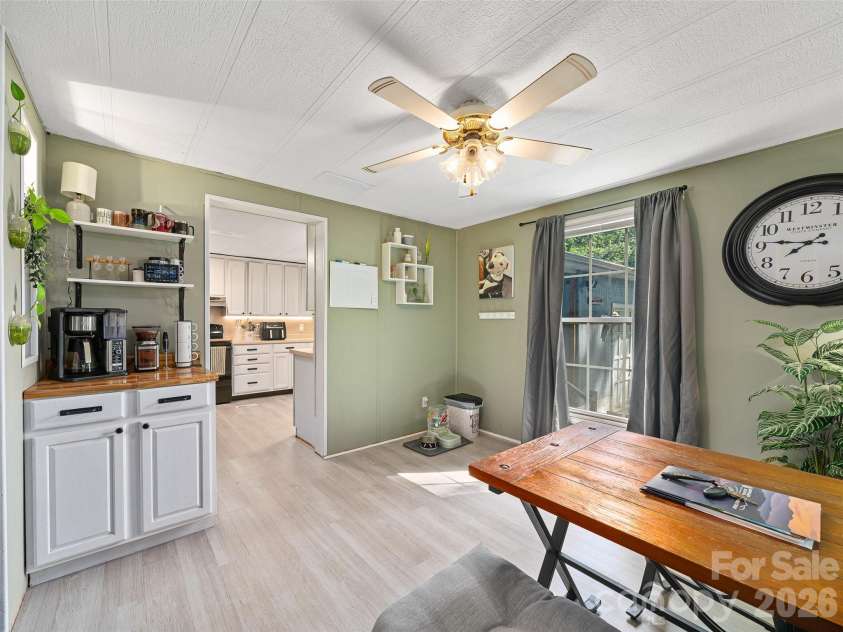 2 Lost Forest Drive, Candler, NC 28715.  MLS# CAR4402355, YatesRealty ID 40053. 