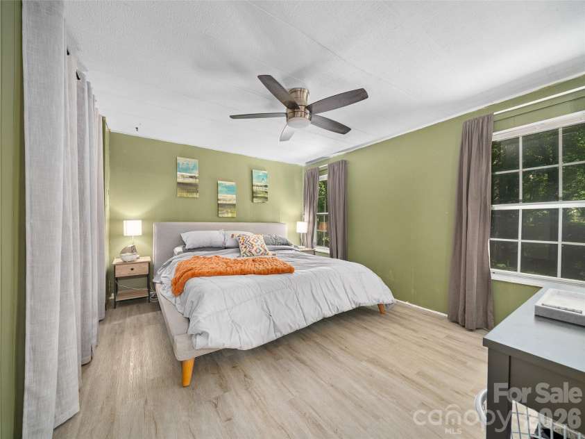 2 Lost Forest Drive, Candler, NC 28715.  MLS# CAR4402355, YatesRealty ID 40053. 