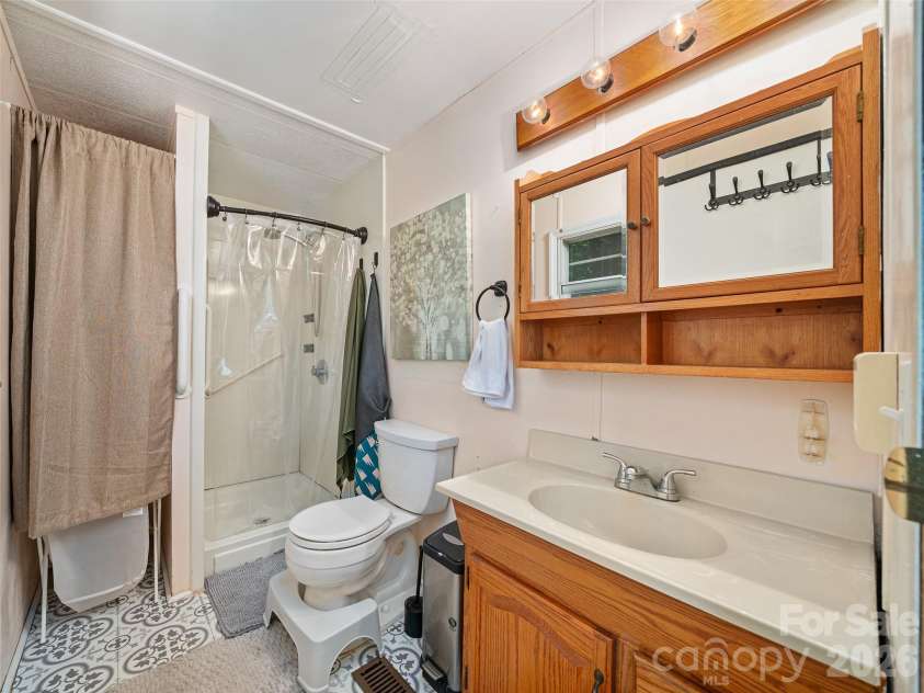 2 Lost Forest Drive, Candler, NC 28715.  MLS# CAR4402355, YatesRealty ID 40053. 