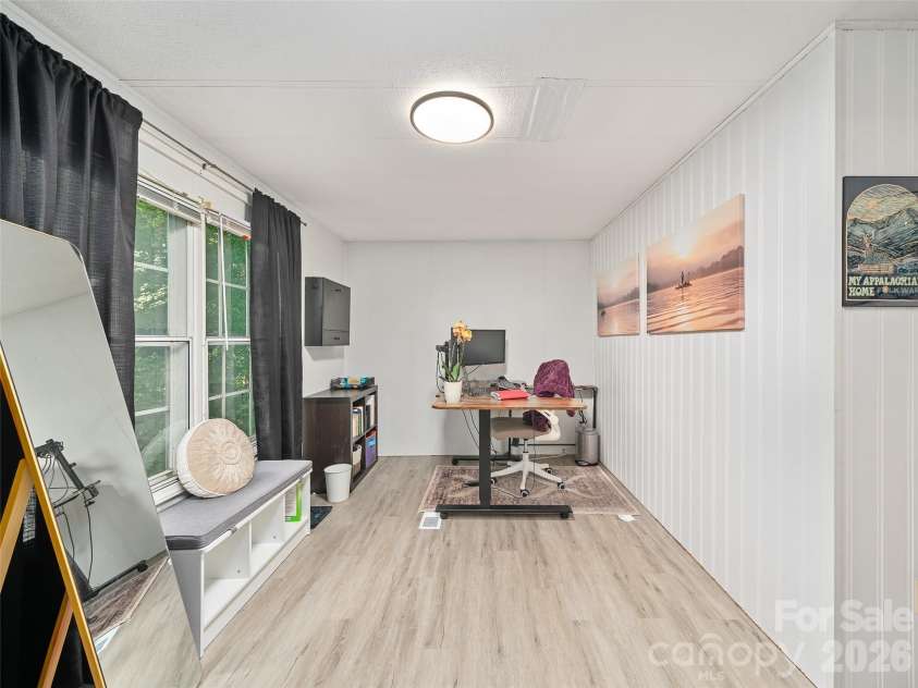 2 Lost Forest Drive, Candler, NC 28715.  MLS# CAR4402355, YatesRealty ID 40053. 