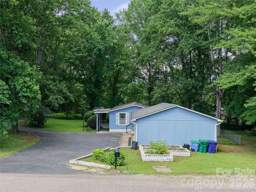 2 Lost Forest Drive, Candler, NC 28715.  MLS# CAR4402355, YatesRealty ID 40053. 