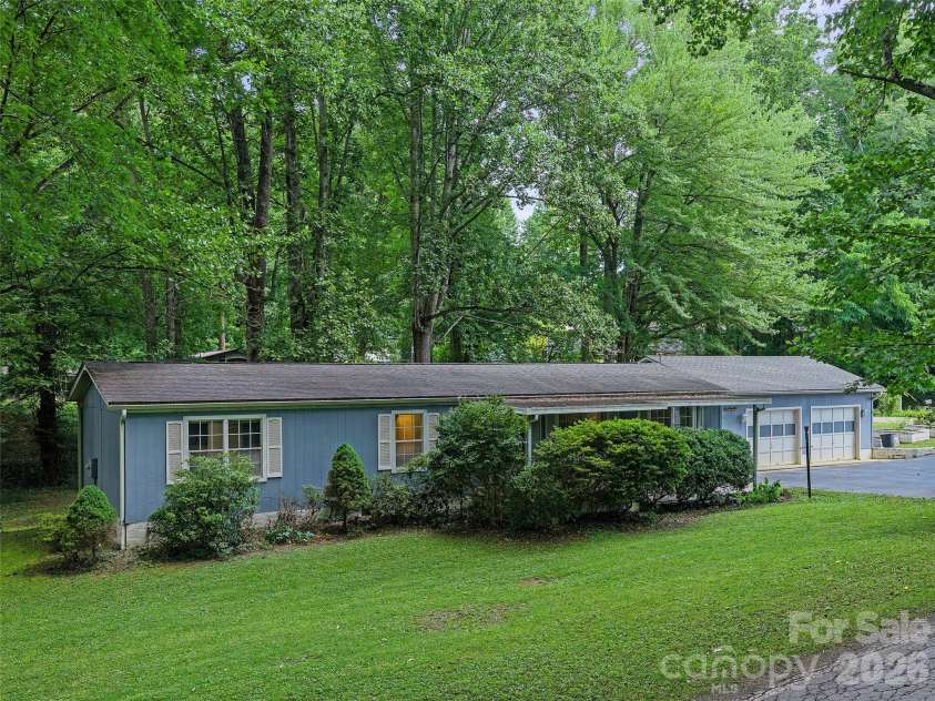 2 Lost Forest Drive, Candler, NC 28715.  MLS# CAR4402355, YatesRealty ID 40053. 