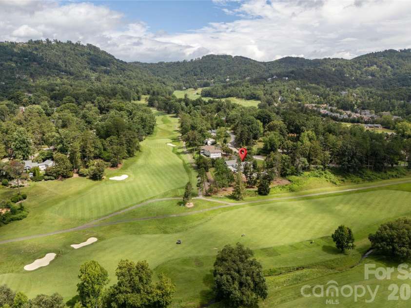20 Inglewood Road, Asheville, NC 28804.  MLS# CAR4392997, YatesRealty ID 40056. Located between the 7th and 8th fairway