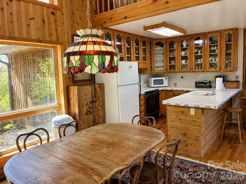 61 Skyfire Drive, Burnsville, NC 28714.  MLS# CAR4407983, YatesRealty ID 40058. 