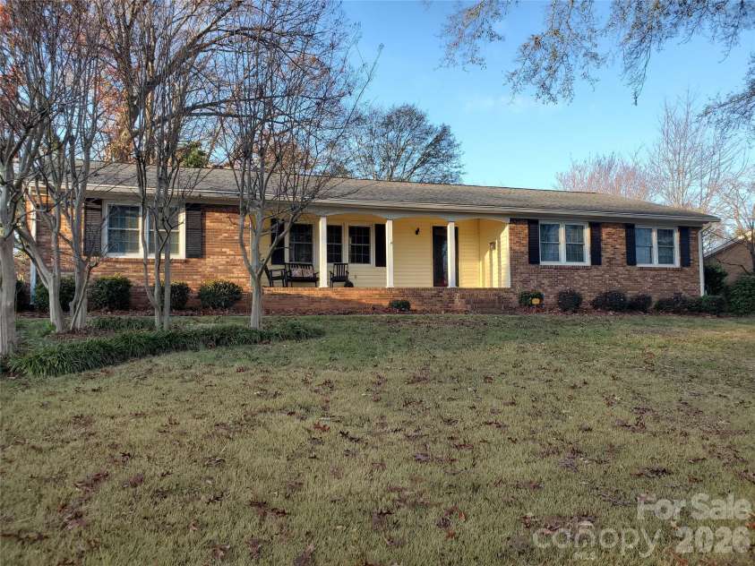 2318 Shaw Avenue, Gastonia, NC 28054.  MLS# CAR4403730, YatesRealty ID 40060. 