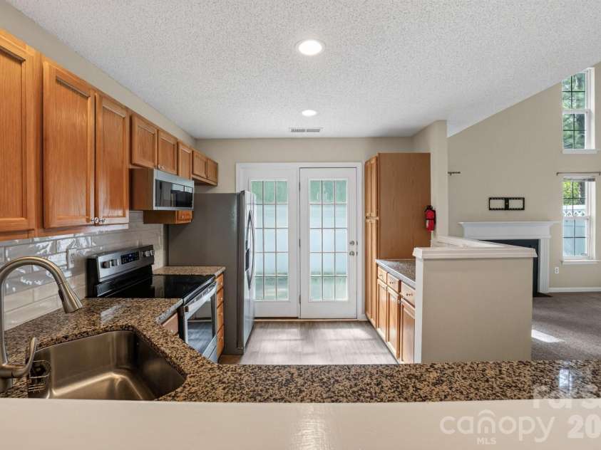 8318 Christmas Court, Charlotte, NC 28216.  MLS# CAR4407255, YatesRealty ID 40061. 