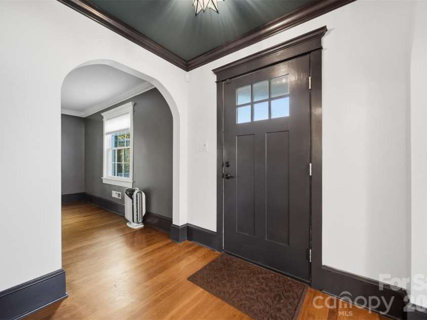 104 Jefferson Street, Morganton, NC 28655.  MLS# CAR4408057, YatesRealty ID 40062. 
