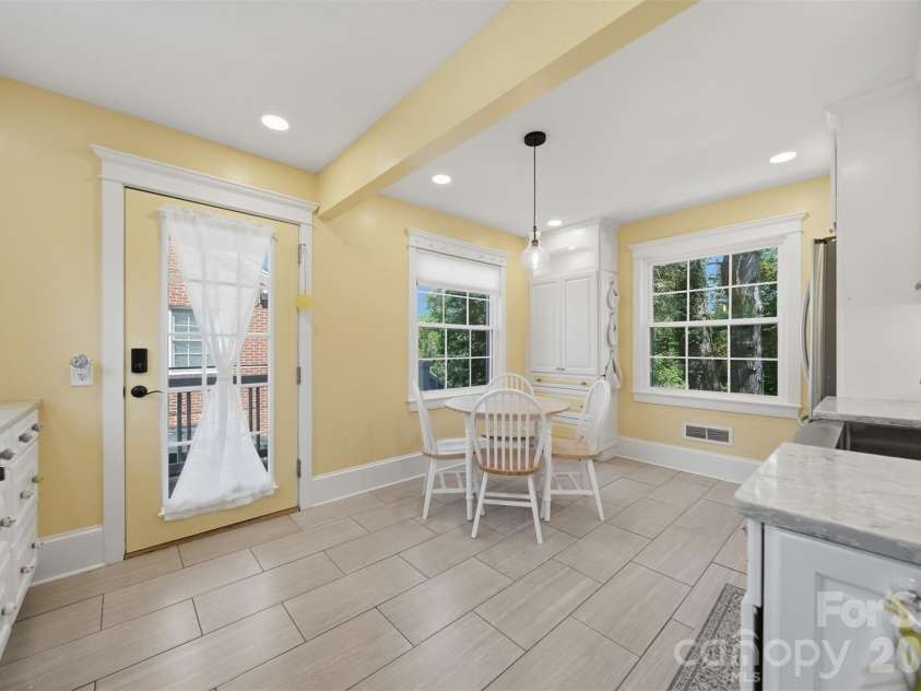 104 Jefferson Street, Morganton, NC 28655.  MLS# CAR4408057, YatesRealty ID 40062. 
