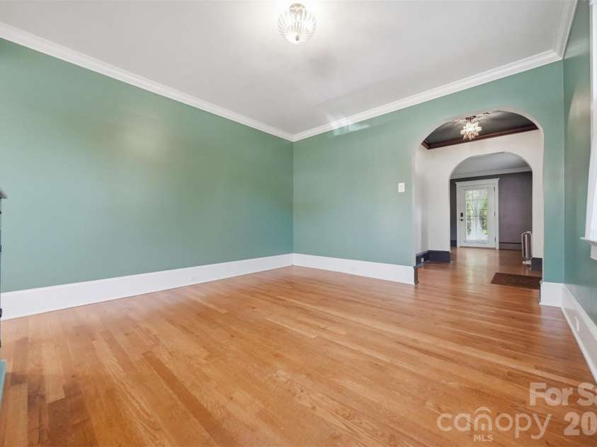 104 Jefferson Street, Morganton, NC 28655.  MLS# CAR4408057, YatesRealty ID 40062. 