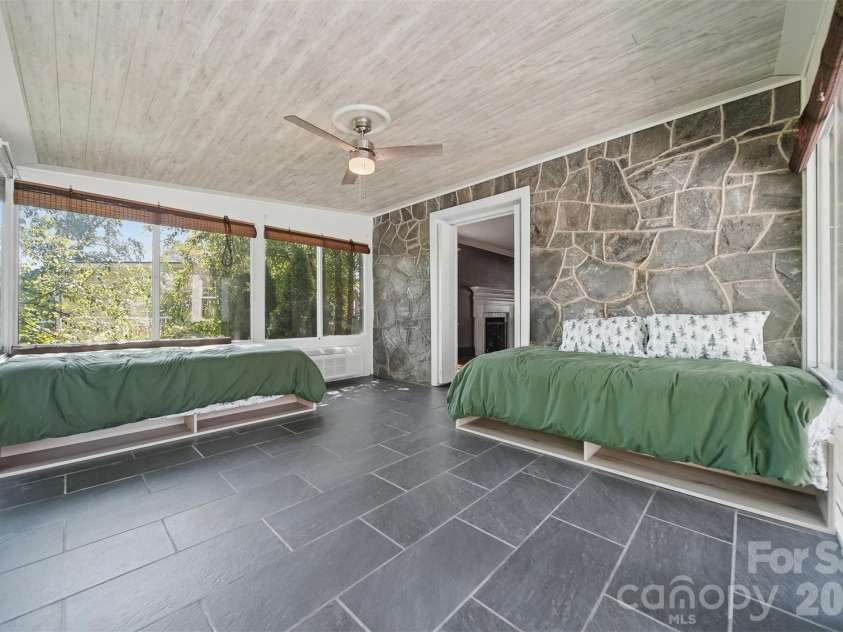 104 Jefferson Street, Morganton, NC 28655.  MLS# CAR4408057, YatesRealty ID 40062. 