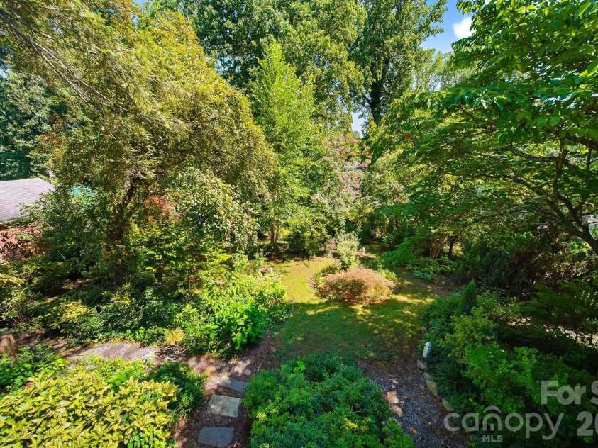 104 Jefferson Street, Morganton, NC 28655.  MLS# CAR4408057, YatesRealty ID 40062. 