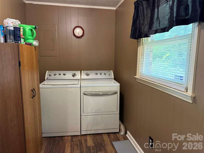 4620 Maplecrest Drive, Gastonia, NC 28056.  MLS# CAR4408097, YatesRealty ID 40064. 