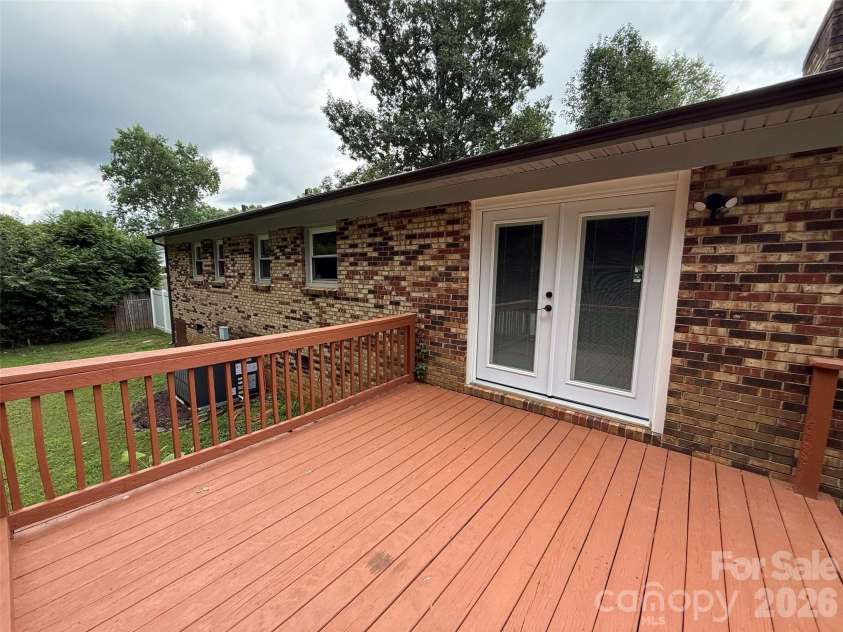 4620 Maplecrest Drive, Gastonia, NC 28056.  MLS# CAR4408097, YatesRealty ID 40064. 