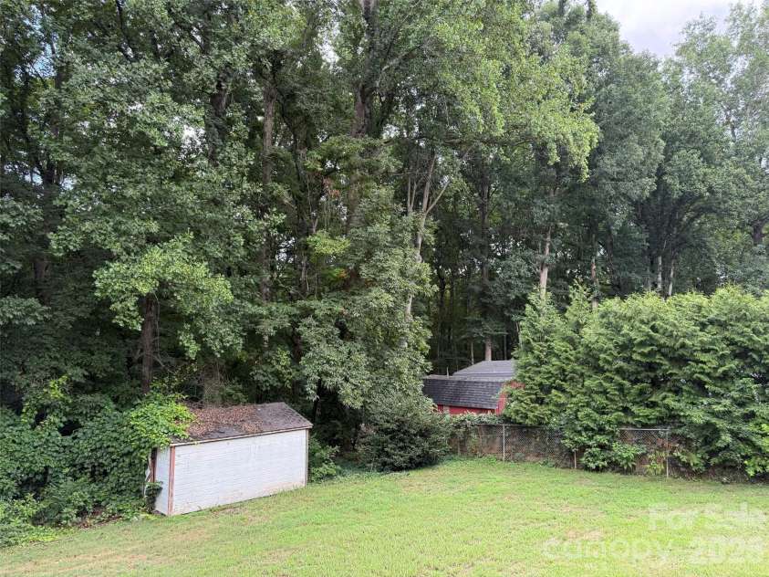 4620 Maplecrest Drive, Gastonia, NC 28056.  MLS# CAR4408097, YatesRealty ID 40064. 
