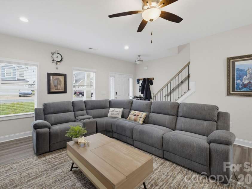 668 Palomino Mustang Drive, Whitsett, NC 27377.  MLS# CAR4407147, YatesRealty ID 40065. 